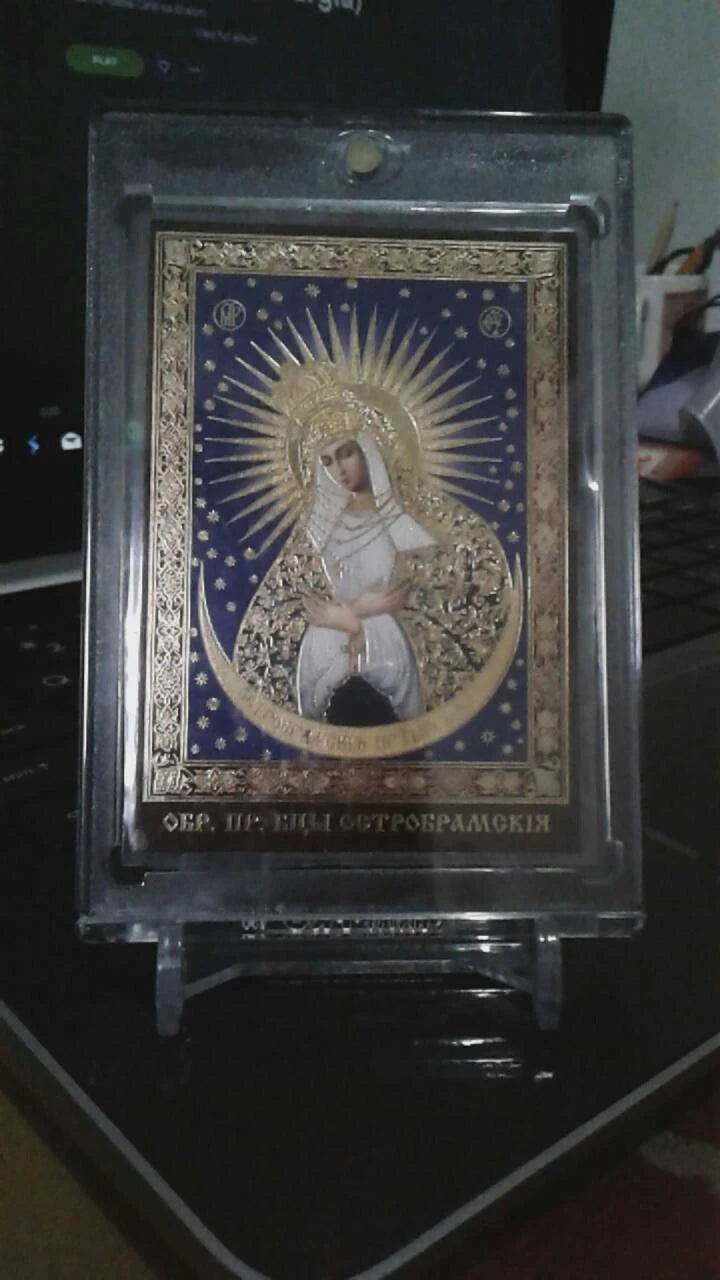 Ultra Pro 130pt UV One Touch Magnetic Holder Example